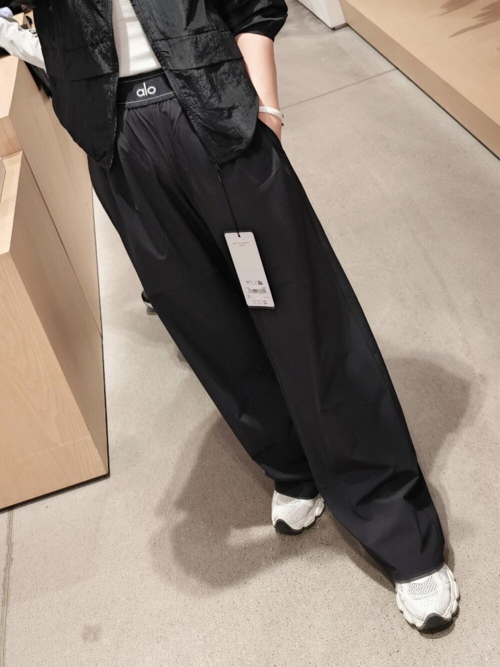 ๐ดBlack ALO Yoga Suit Up Trouser๐ฑโ๐NWT Women's Relaxed 30" Inseam